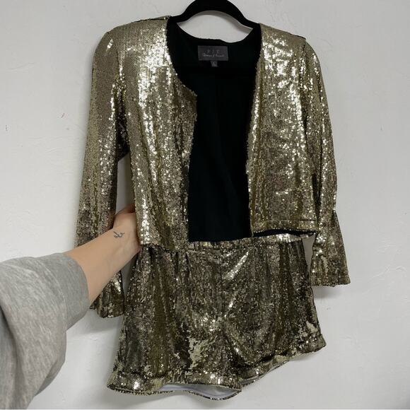 PJK Patterson J Kincaid Gold Sequin Shorts & Blazer Two Piece Set Womens Swifty - Picture 1 of 14